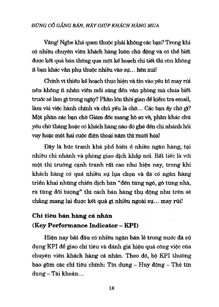 đừng cố gắng bán - hãy giúp khách hàng mua (2022)