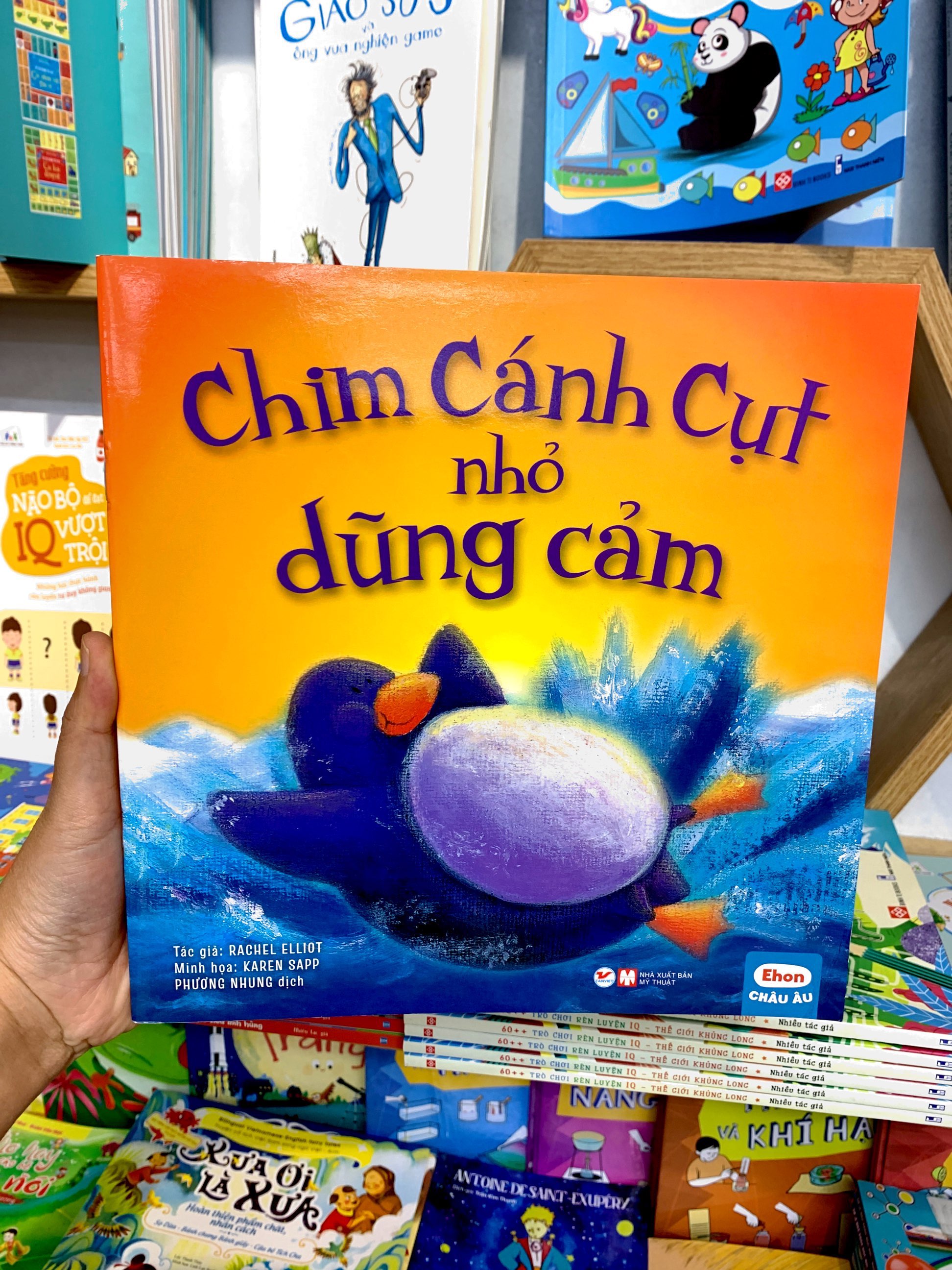 ehon châu âu - chim cánh cụt nhỏ dũng cảm