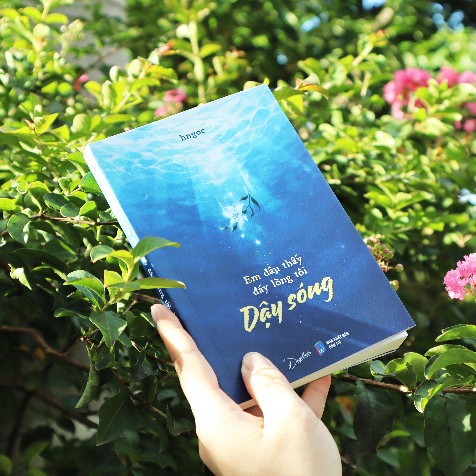 em đâu thấy đáy lòng tôi dậy sóng - tặng kèm bookmark