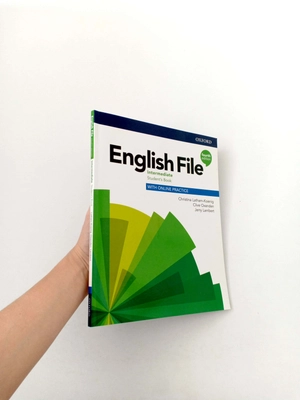 english file 4th edition: intermediate: student's book with online practice