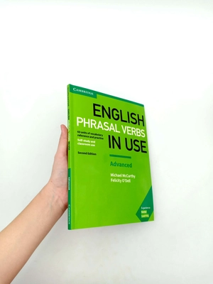 english phrasal verbs in use advanced book with answers (vocabulary in use)