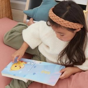 feelings: canticos bilingual firsts