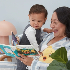 first 100 words: canticos bilingual firsts