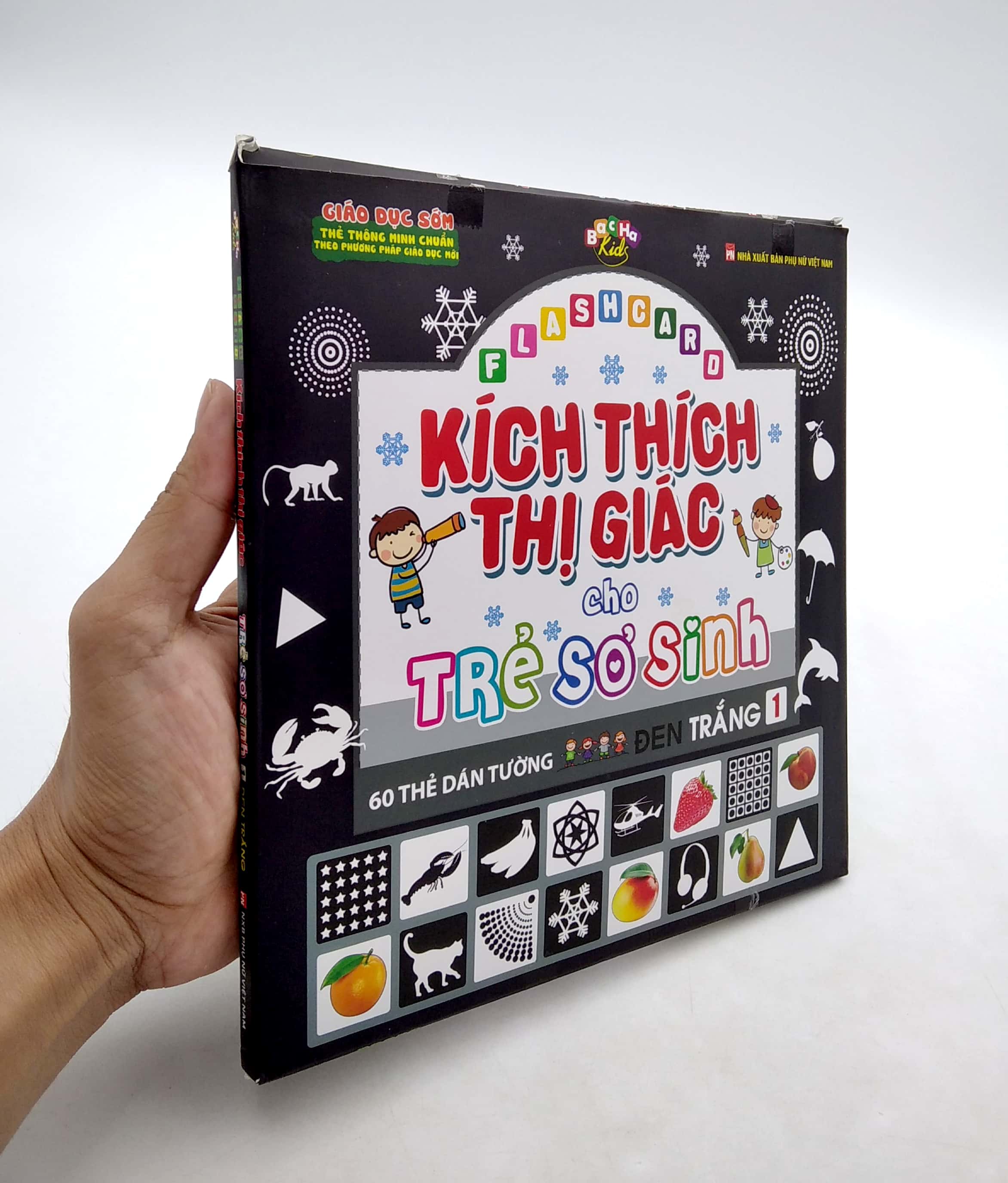 flashcard kích thích thị giác cho trẻ sơ sinh - 60 thẻ dán tường đen trắng 1