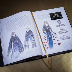 game of thrones: the costumes: the official costume design book of season 1 to season 8