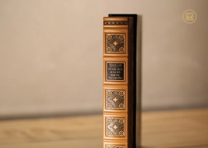 gió đầu mùa và hà nội băm sáu phố phường - ấn bản giới hạn - bìa da