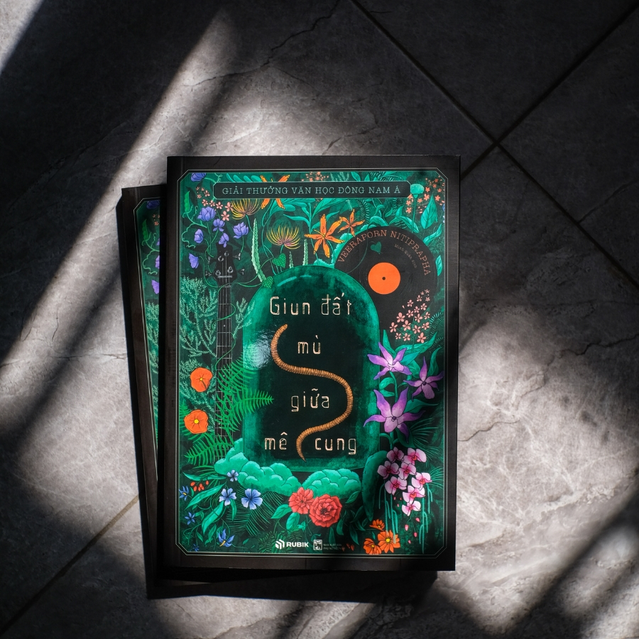 Giun Dat Mu Giua Me Cung