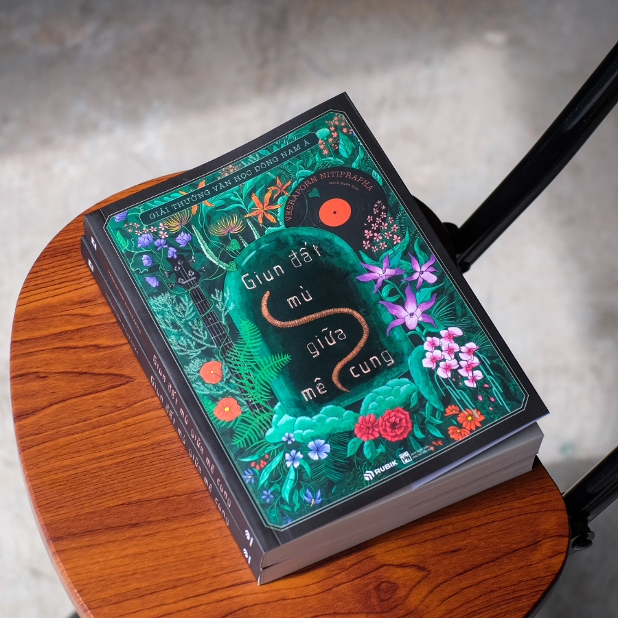 Giun Dat Mu Giua Me Cung