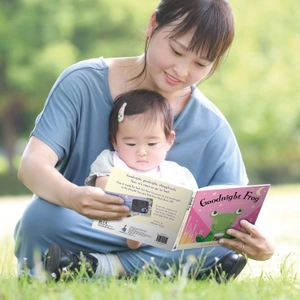 goodnight frog (a magic torch books)