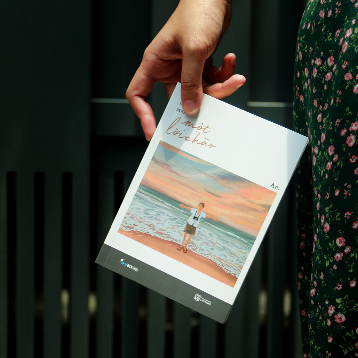 gửi ngày mai một lời chào