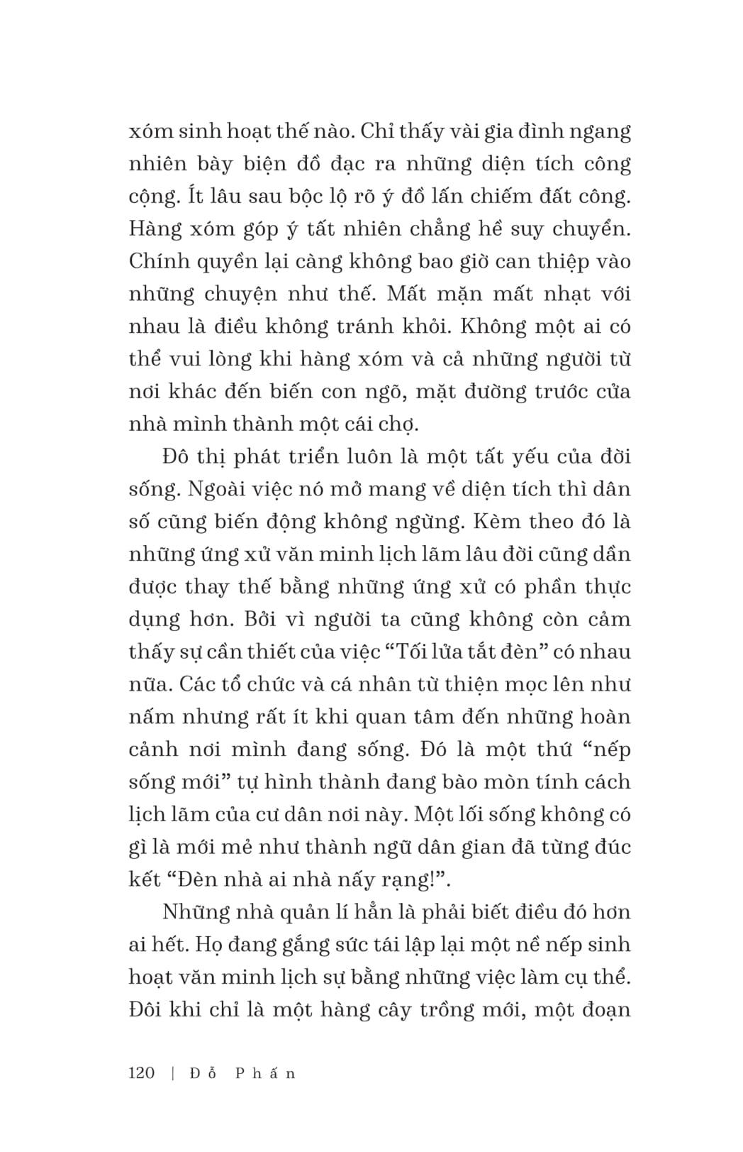 hà nội - chút bụi trên vai người