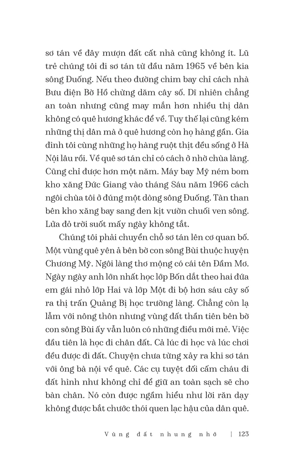 hà nội - chút bụi trên vai người