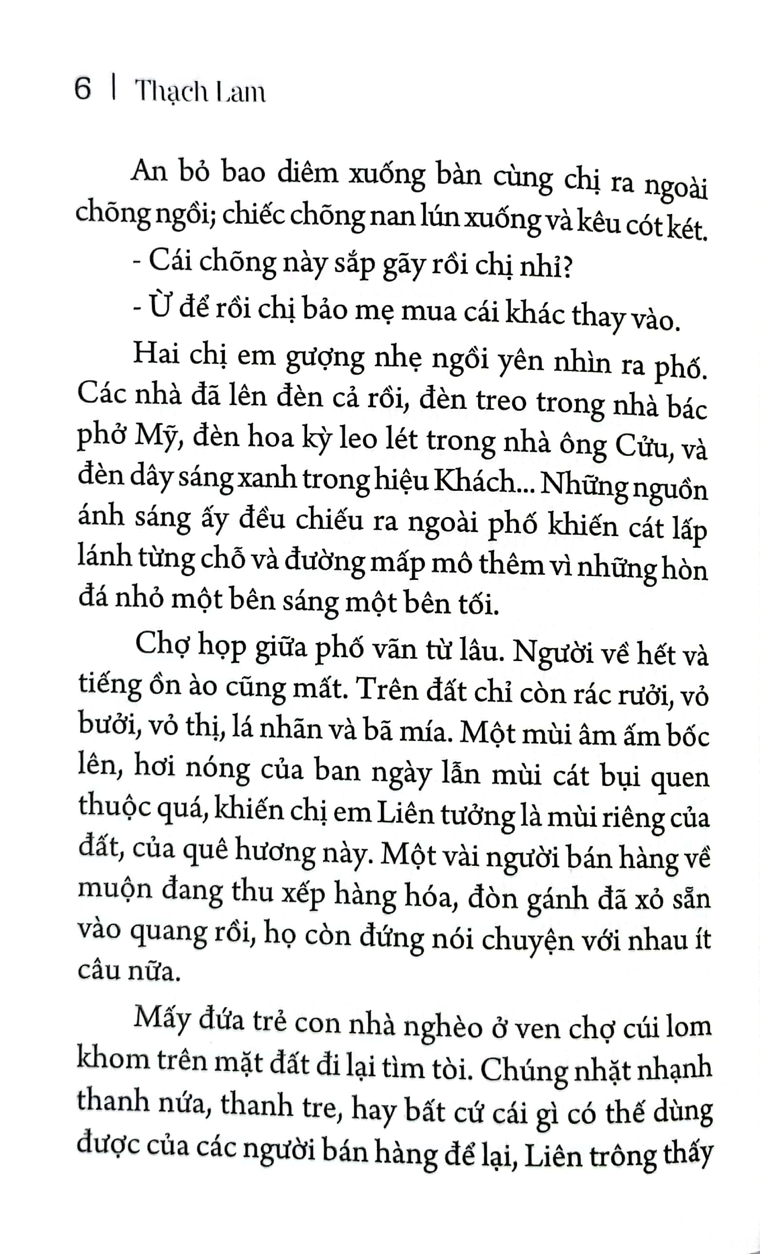 hai đứa trẻ