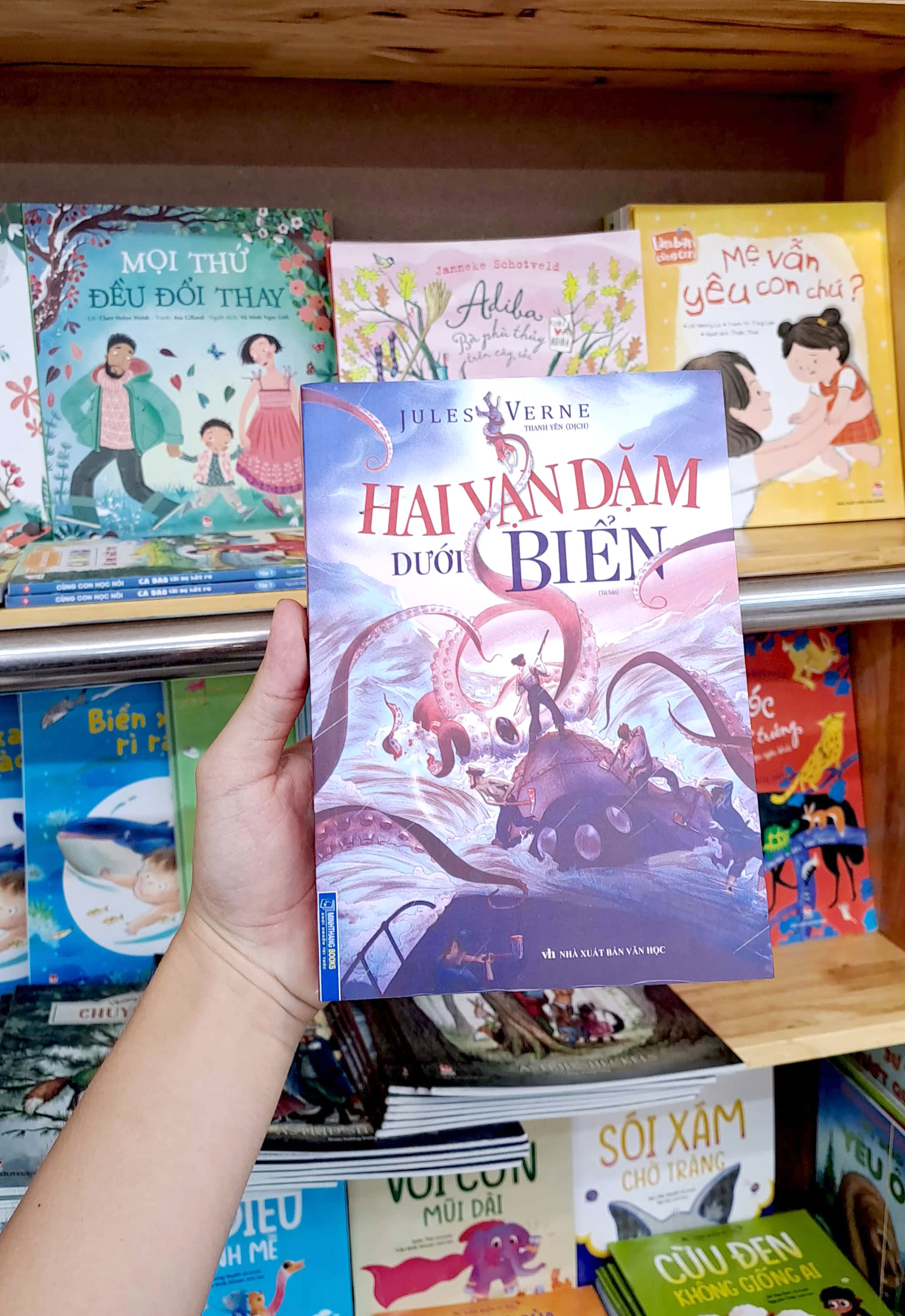 hai vạn dặm dưới biển (tái bản 2024)