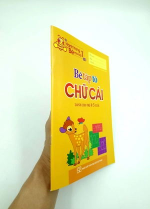 hành trang cho bé vào lớp 1 - bé tập tô chữ cái (4-5 tuổi) (tái bản 2019)