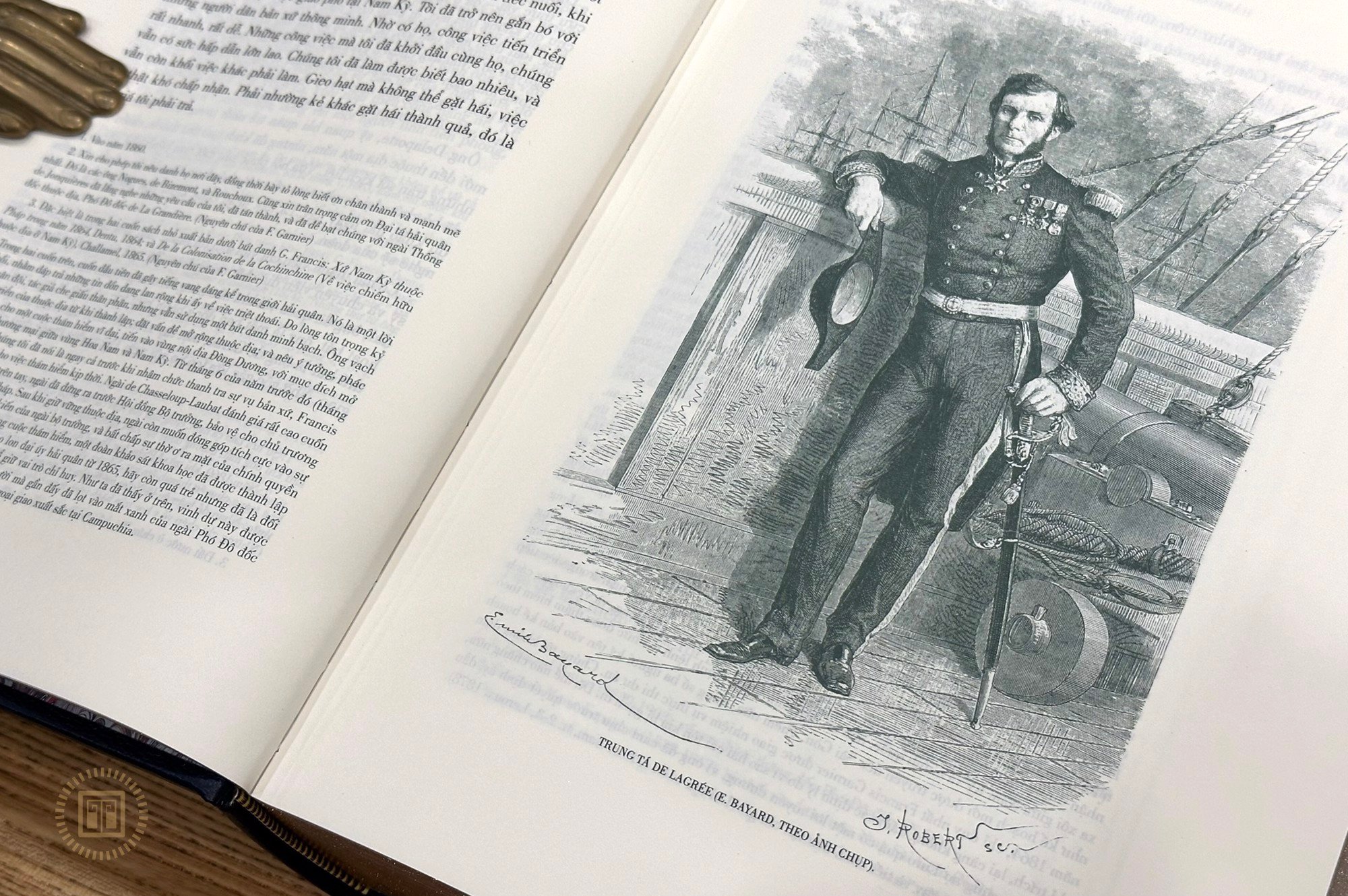 hành trình thám hiểm đông dương - ấn bản giới hạn - bìa da - màu xanh