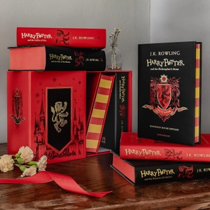 harry potter gryffindor house edition hardback box set