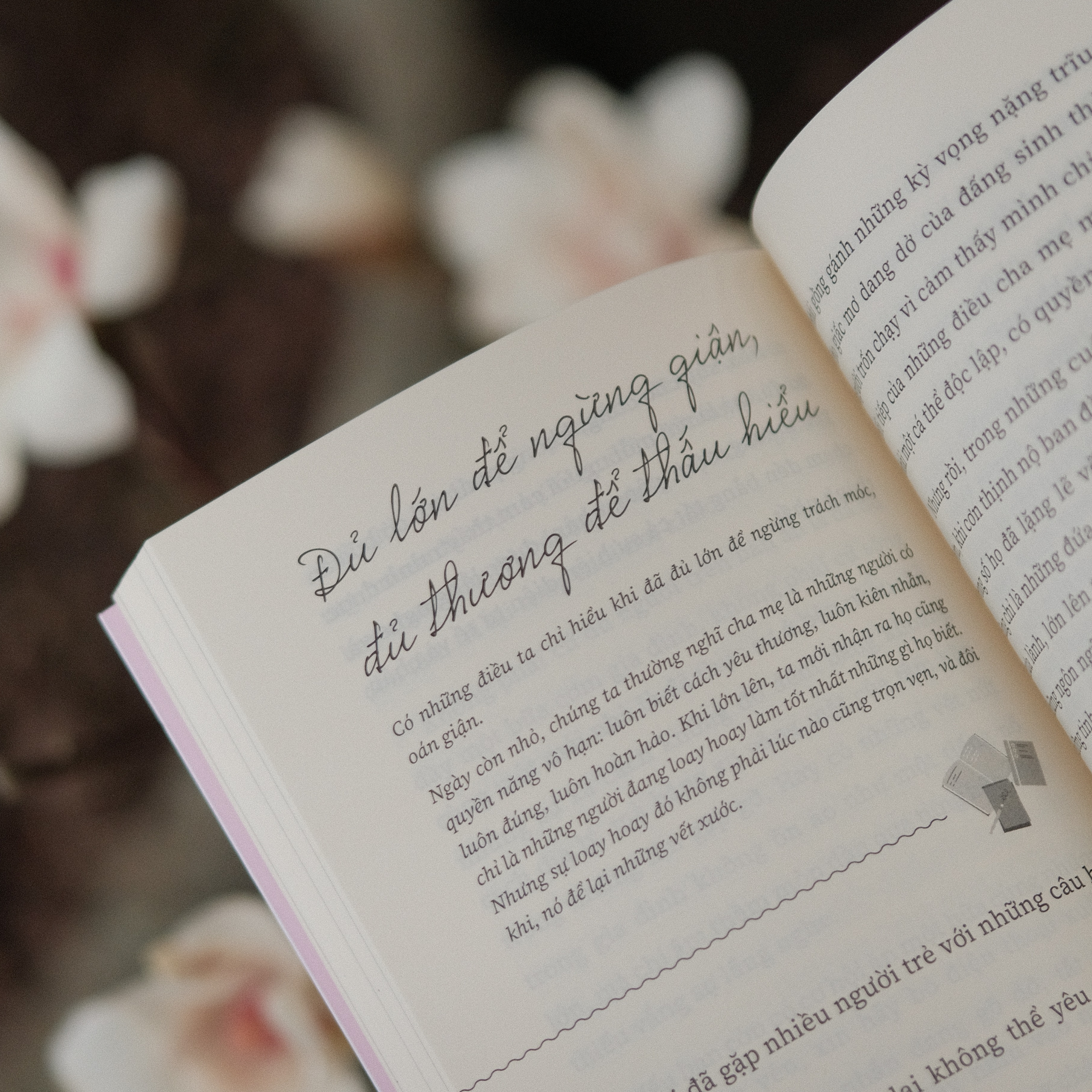 Hiểu Mình Hơn, Thương Mình Nhiều - Tặng Kèm Bookmark Tròn + Postcard