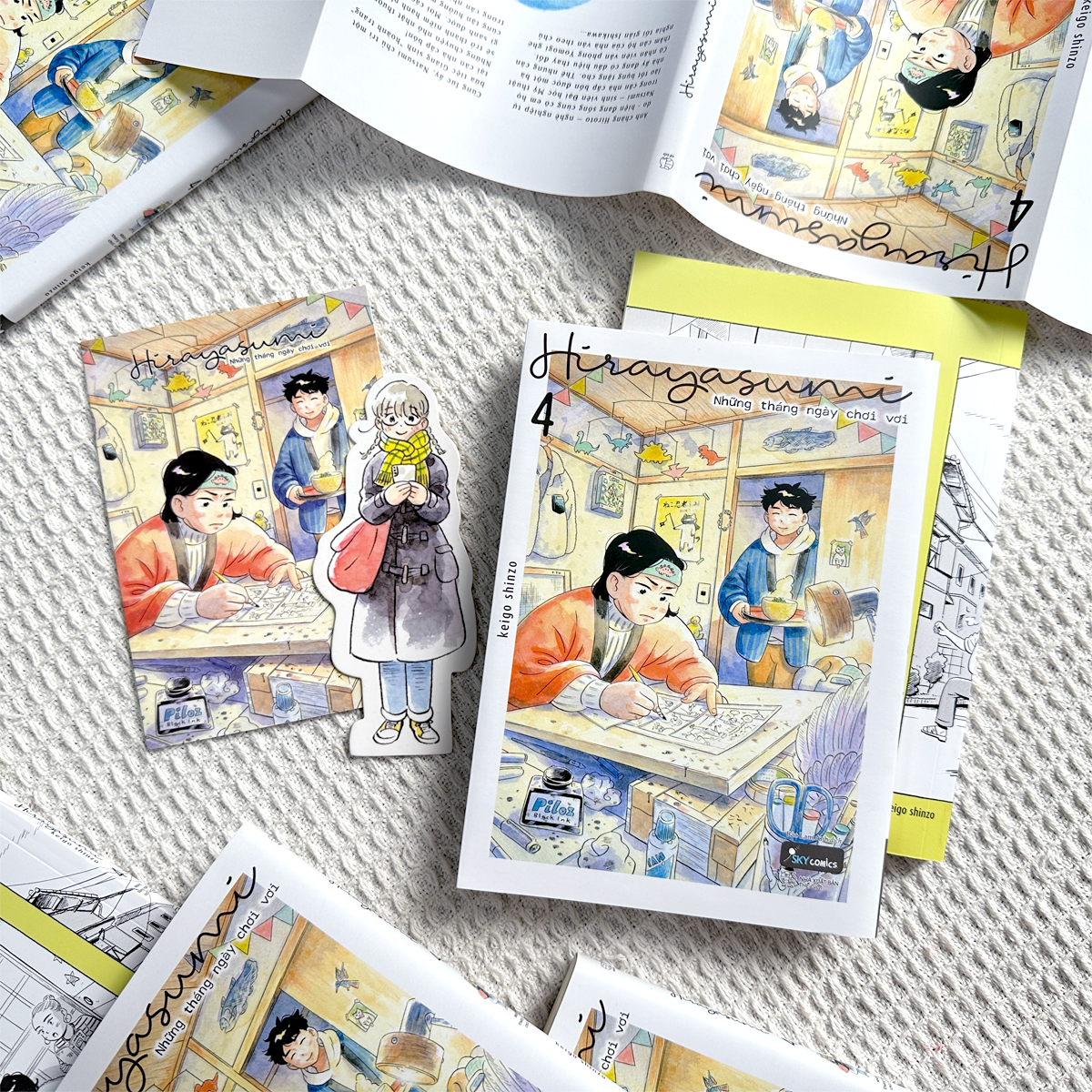 hirayasumi - những tháng ngày chơi vơi - tập 4 - tặng kèm bookmark nhân vật + postcard bồi cứng