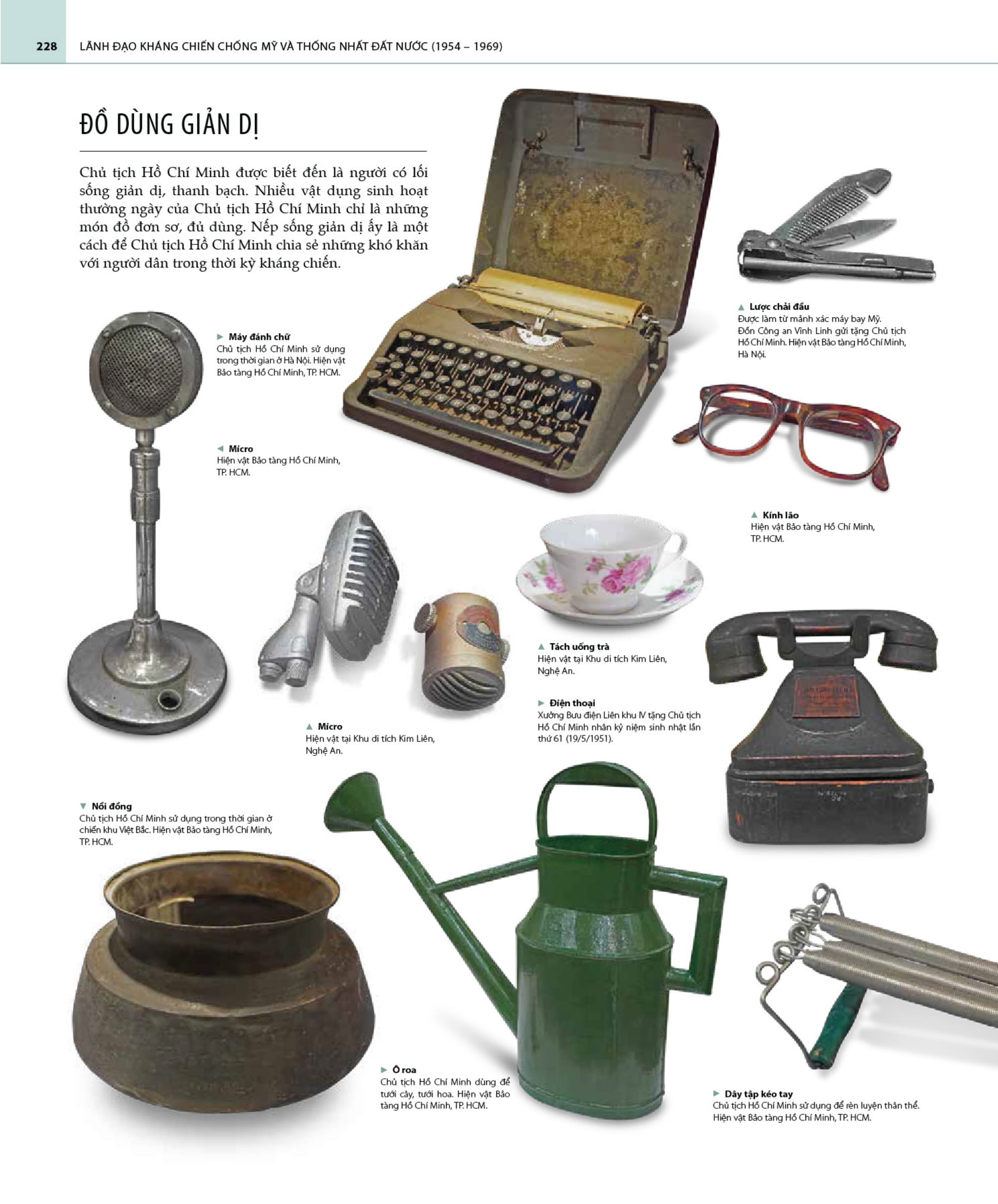 Ho Chi Minh - Tieu Su Bang Hinh - Bia Cung - Tang Kem 1 Bookmark + 4 Postcard