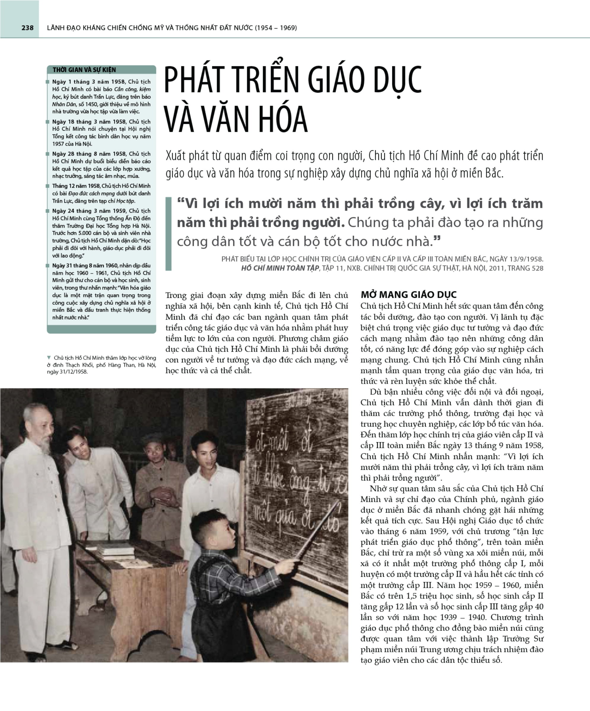 Ho Chi Minh - Tieu Su Bang Hinh - Bia Cung - Tang Kem 1 Bookmark + 4 Postcard