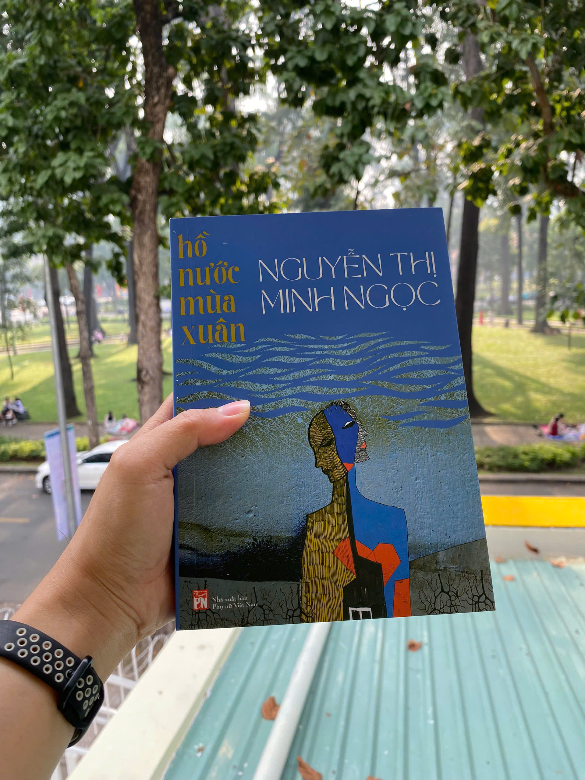 hồ nước mùa xuân