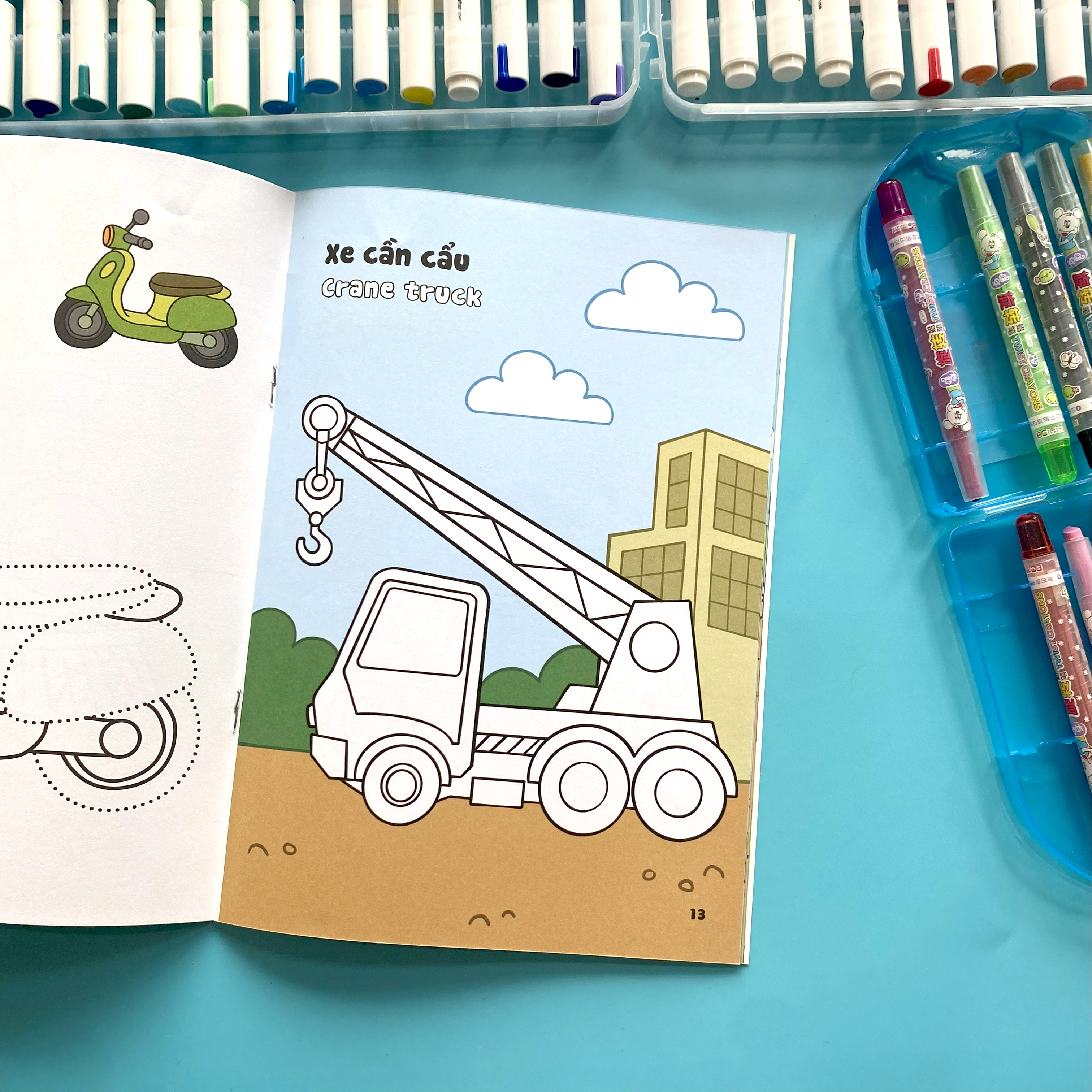 Họa Sĩ Nhí Vẽ Thế Giới - Đoàn Xe Rộn Ràng