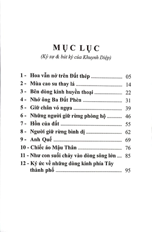 hoa vẫn nở trên đất thép