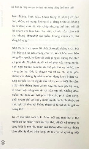 hôm ấy, cùng nhìn qua ô cửa sổ văn phòng chúng ta đã mỉm cười