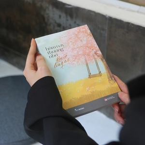 hôm nay thương nhớ rơi vỡ lòng ai - tặng kèm bookmark + postcard