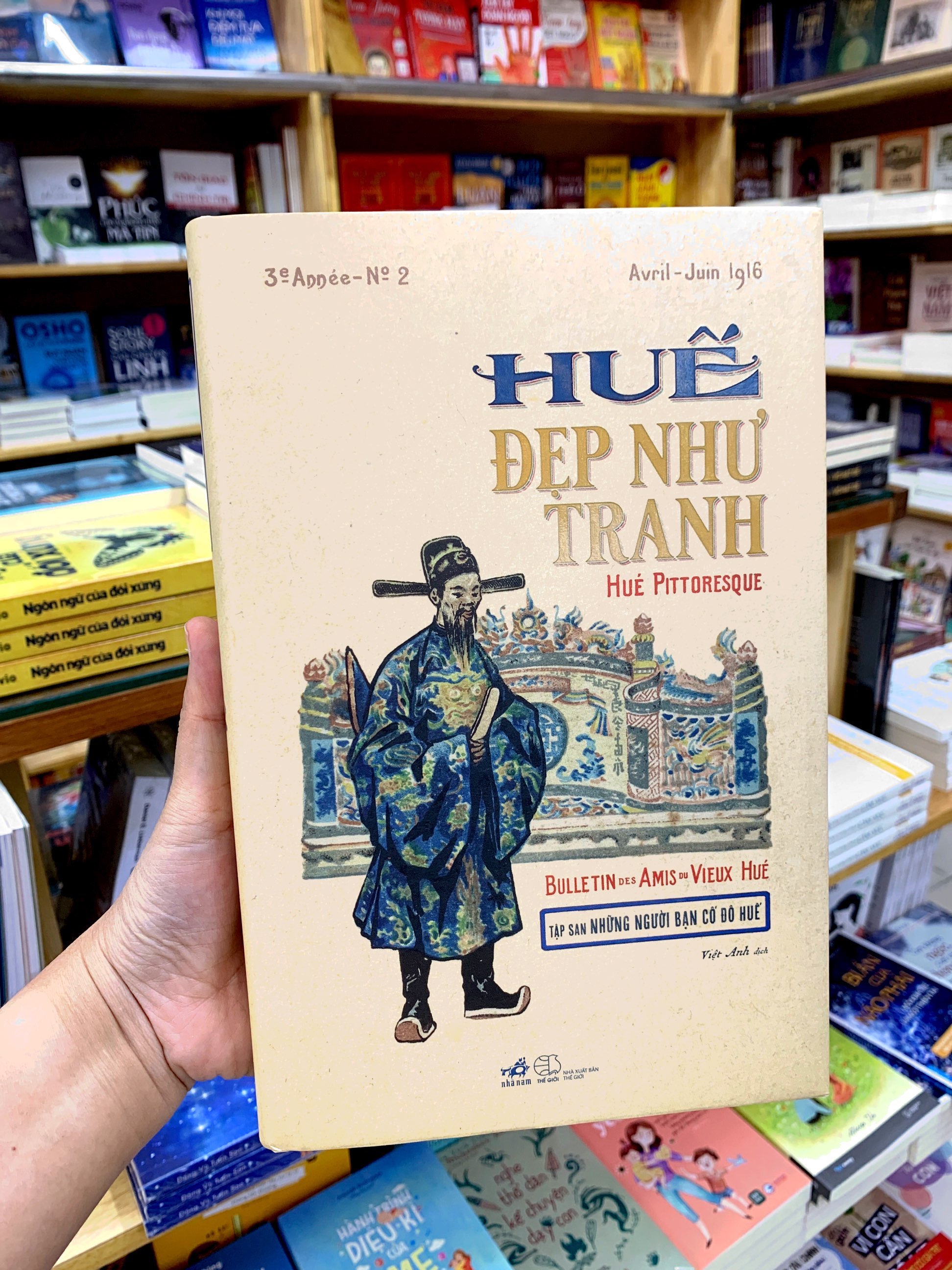 huế đẹp như tranh - hué pittoresque - bìa cứng