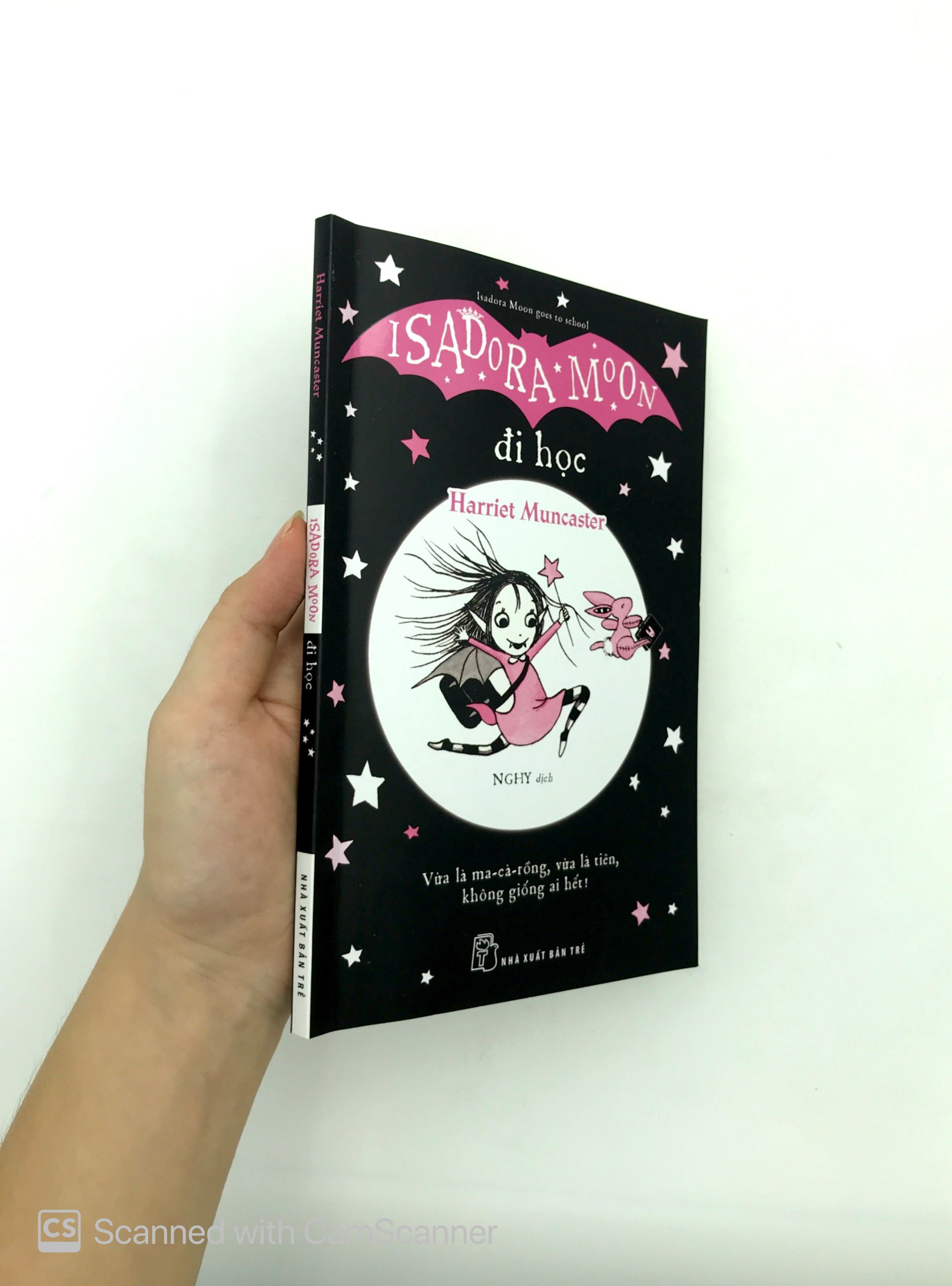 isadora moon đi học