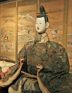 japanese dolls - the fascinating world of ningyo