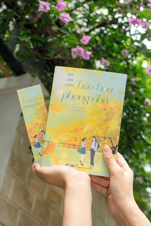 khi anh cười, hào hoa phong nhã - bản đặc biệt - tặng kèm bookmark + postcard lời nhắn của tác giả + postcard nhân vật trì tranh + postcard nhân vật mạnh thịnh nam