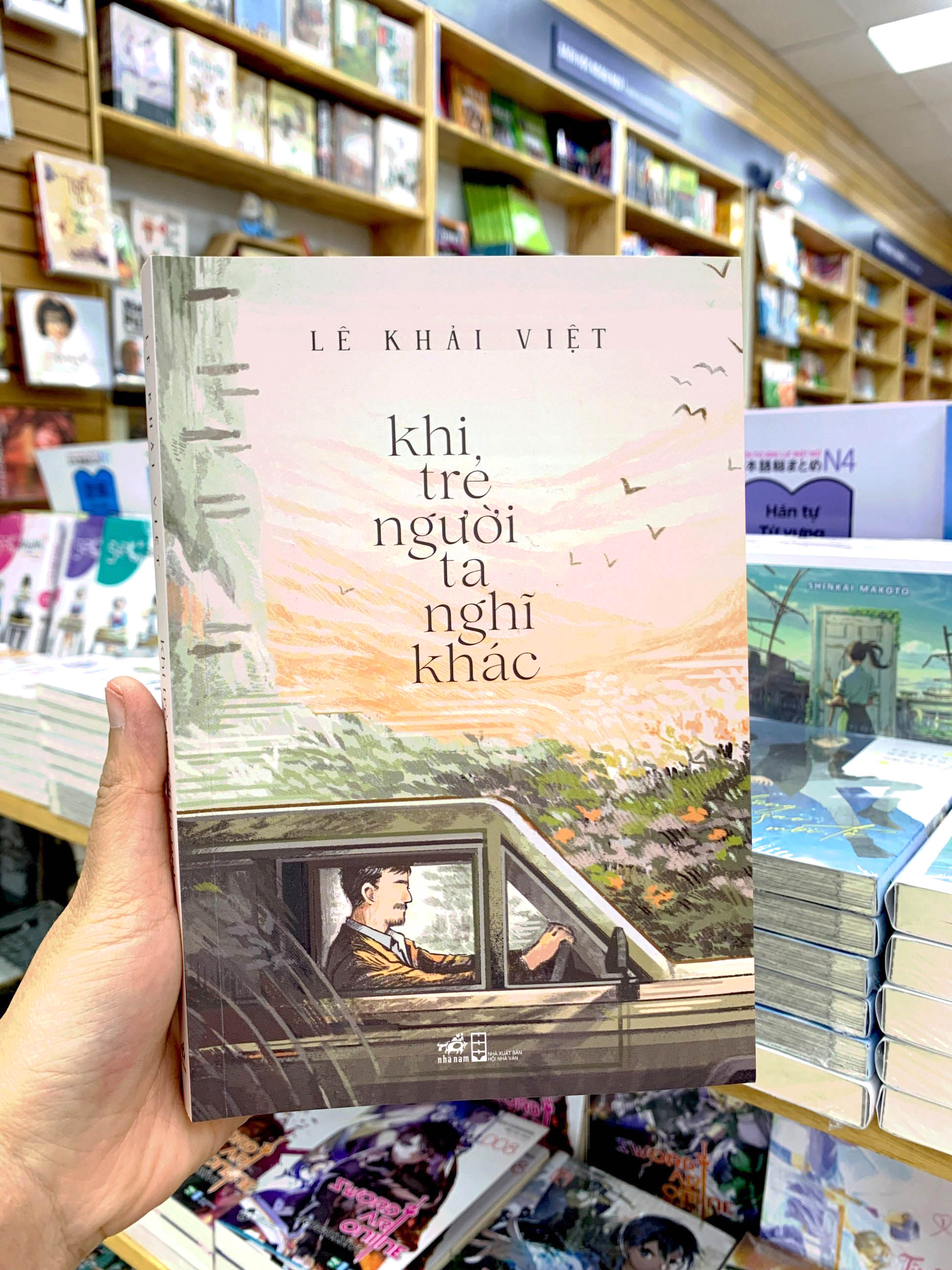 khi trẻ người ta nghĩ khác