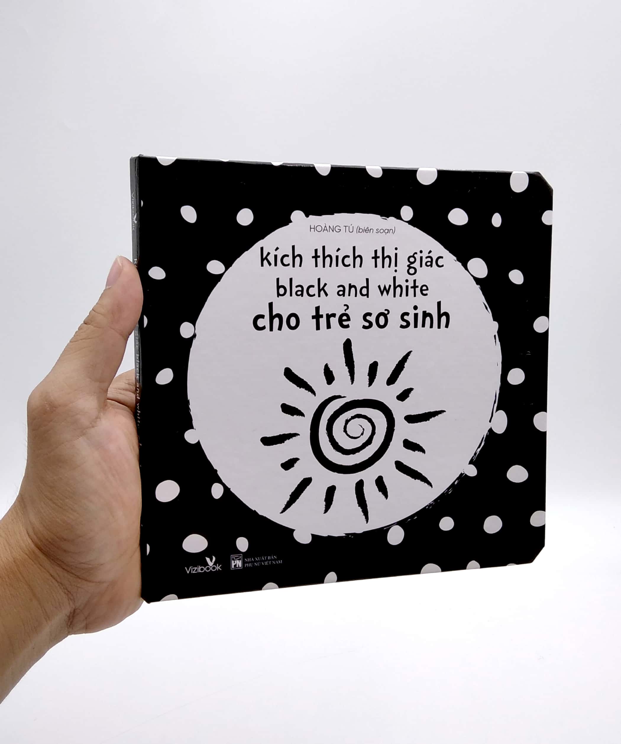 kích thích thị giác black and white cho trẻ sơ sinh