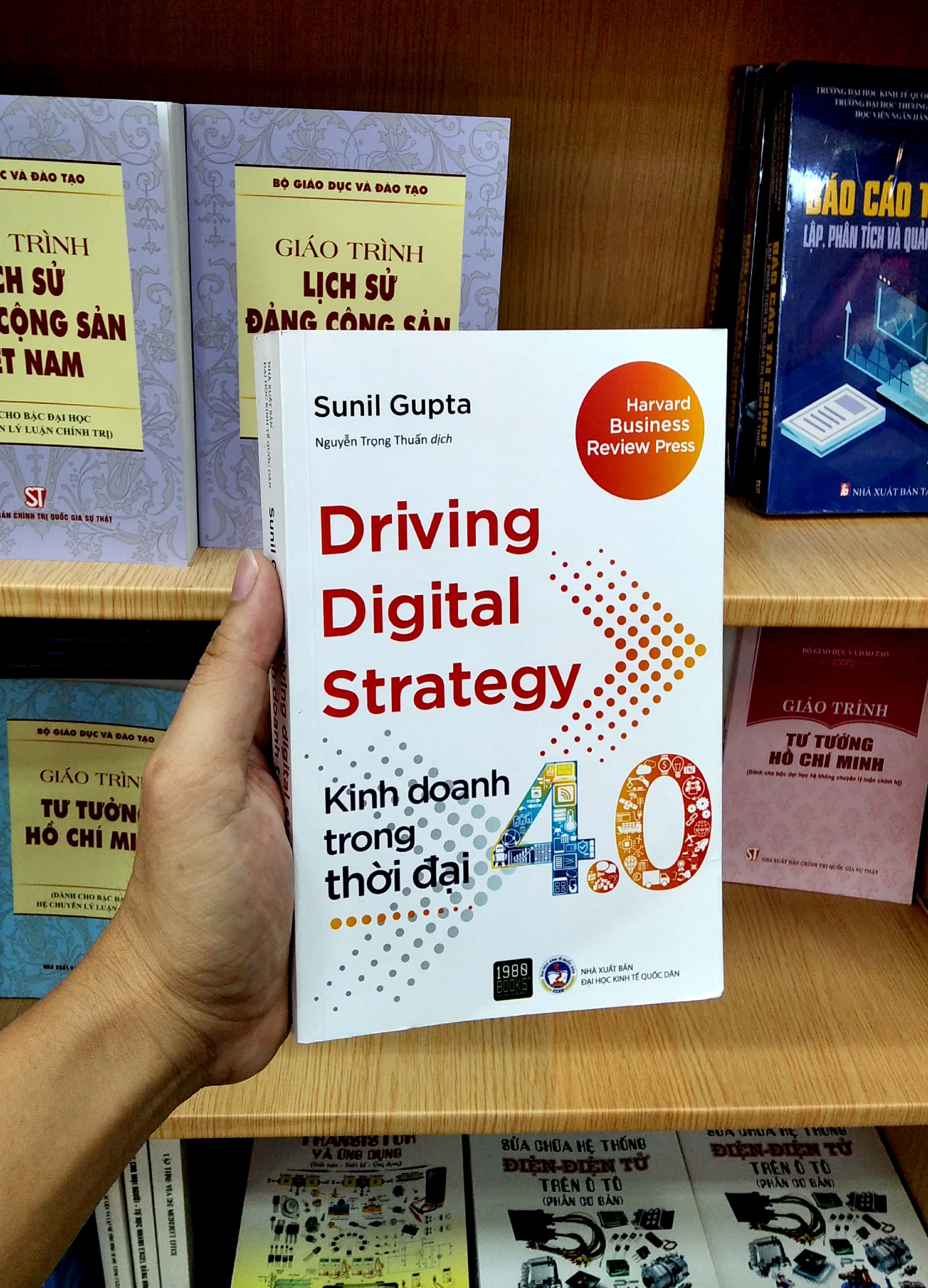 kinh doanh trong thời đại 4.0 - driving digital strategy (2022)