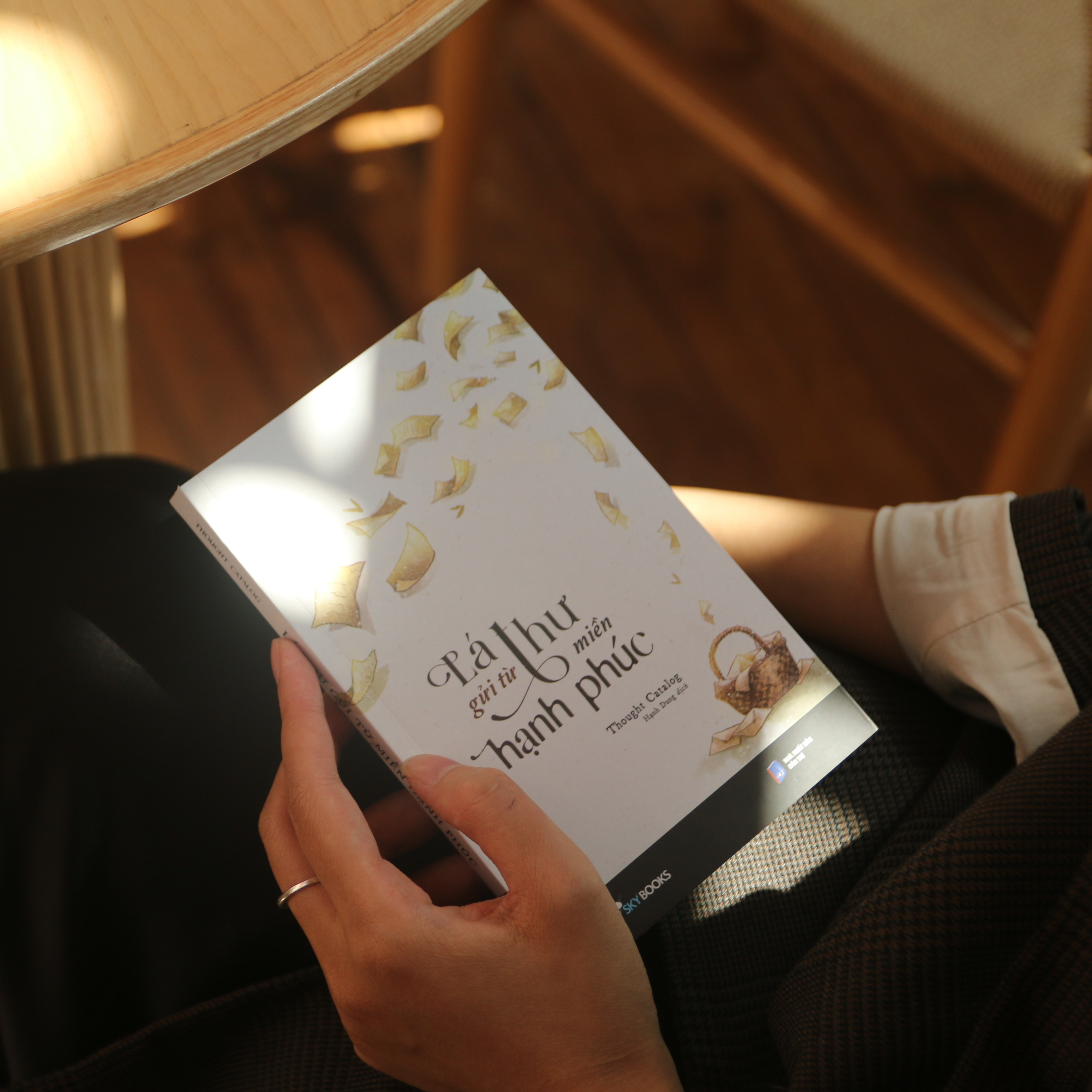 lá thư gửi từ miền hạnh phúc