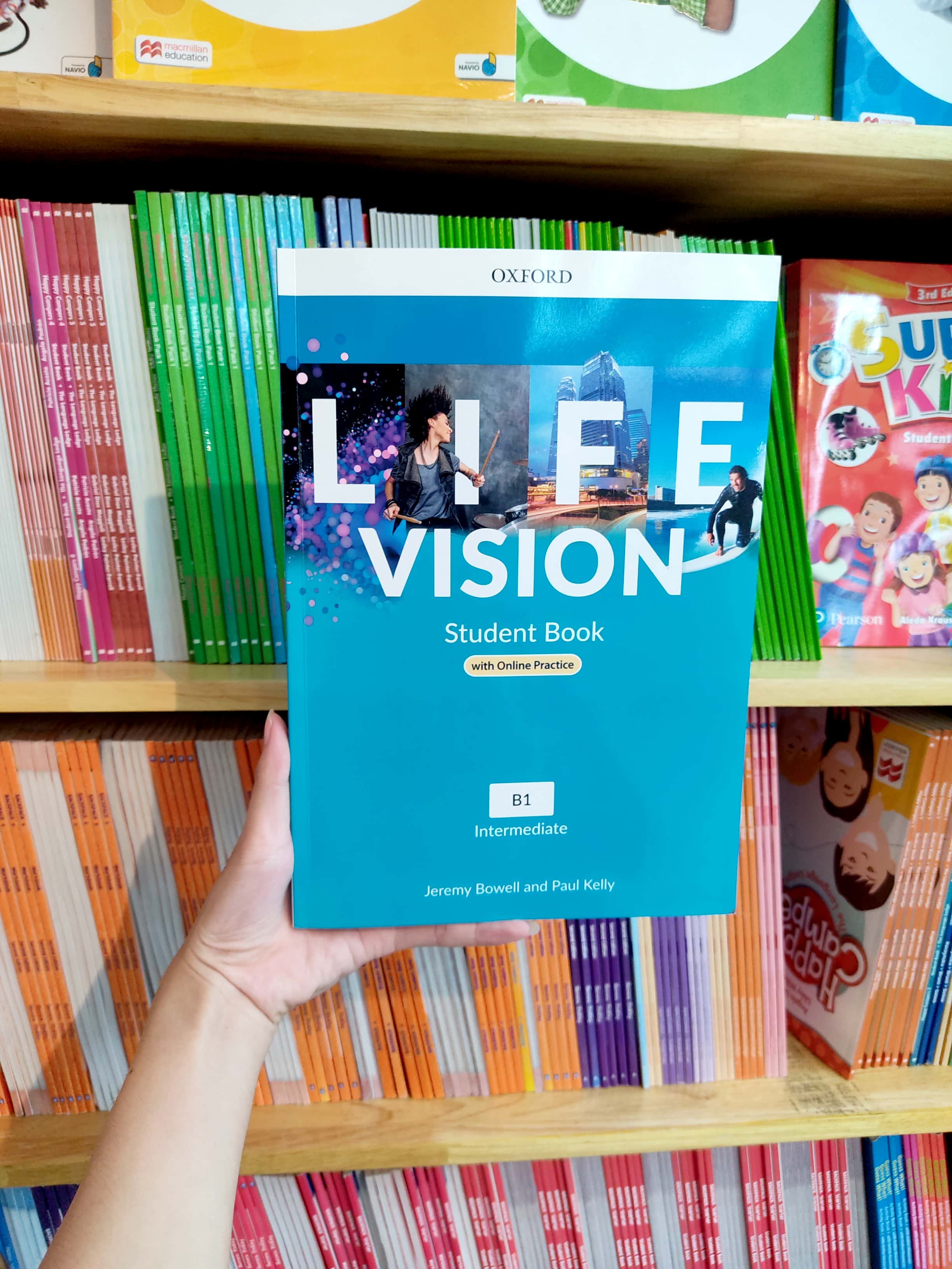 life vision student book with online practice b1 intermediate