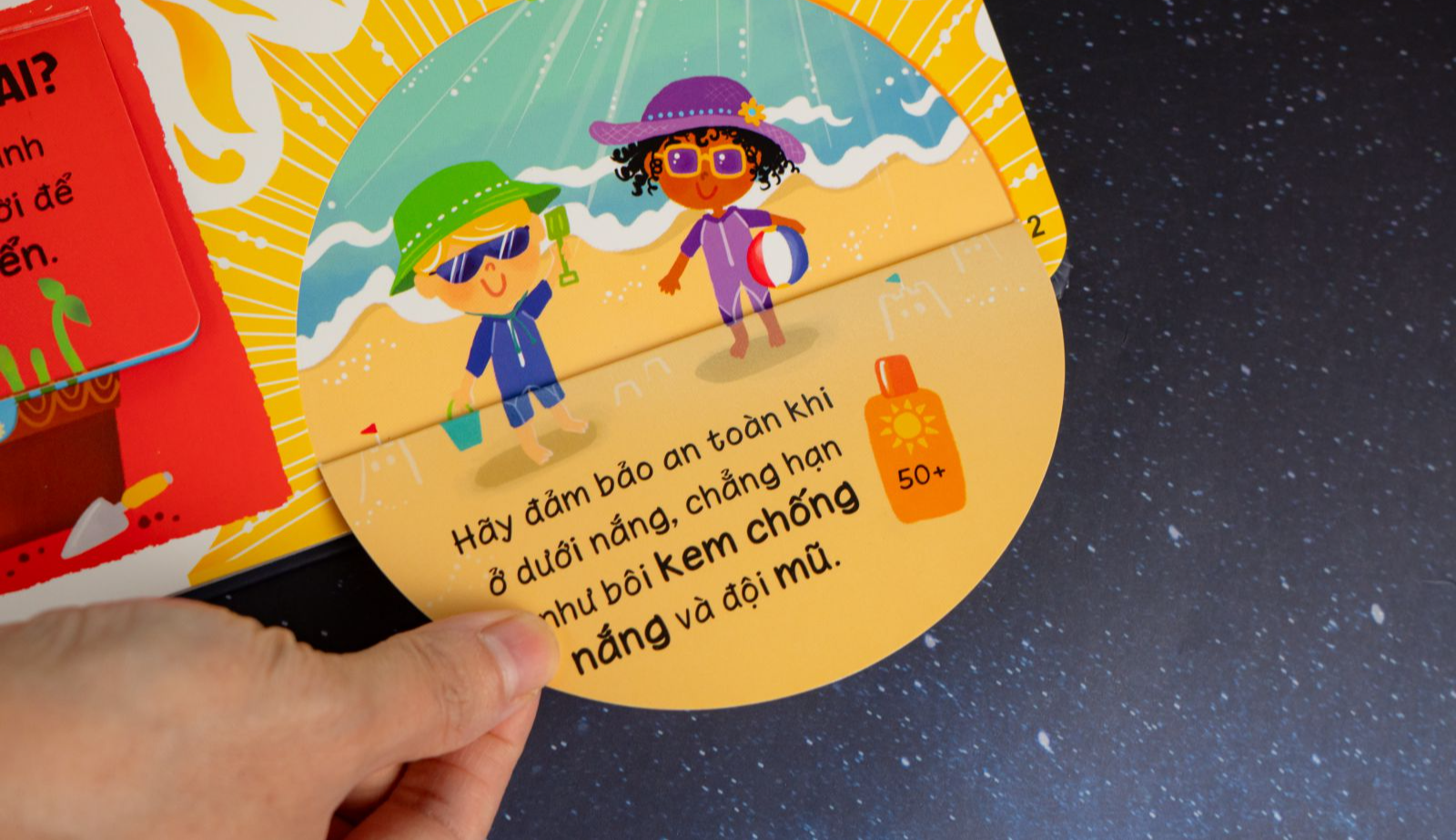 lift-the-flap - lật mở khám phá - những kiến thức đầu đời - vũ trụ siêu đẳng