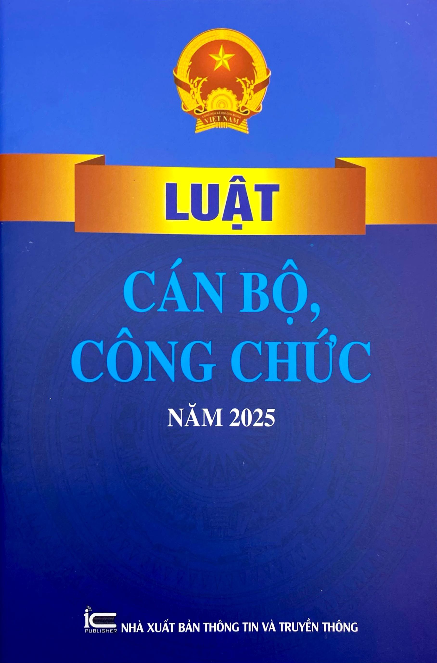 Luat Can Bo Cong Chuc Nam 2025