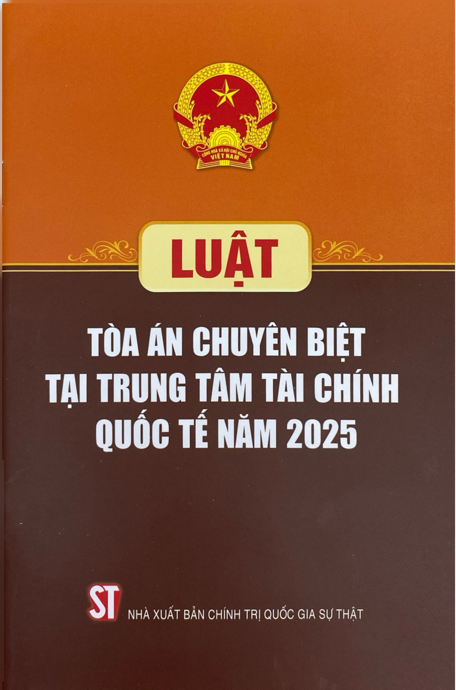 Luật Tòa Án Chuyên Biệt Tại Trung Tâm Tài Chính Quốc Tế Năm 2025