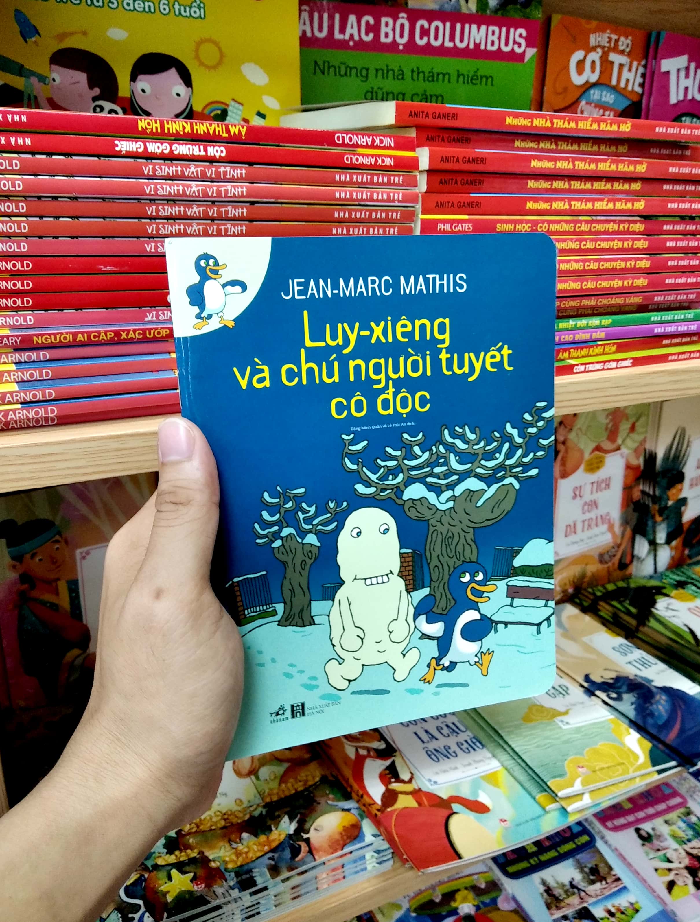 luy-xiêng và chú người tuyết cô độc