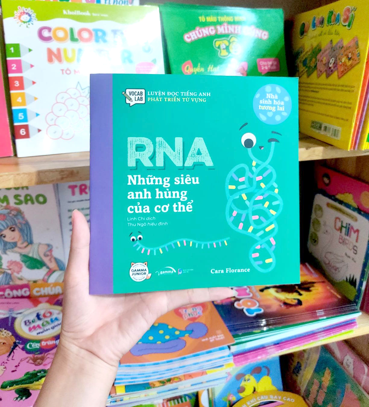 luyện đọc tiếng anh, phát triển từ vựng - nhà sinh hóa tương lai - rna - những siêu anh hùng của cơ thể