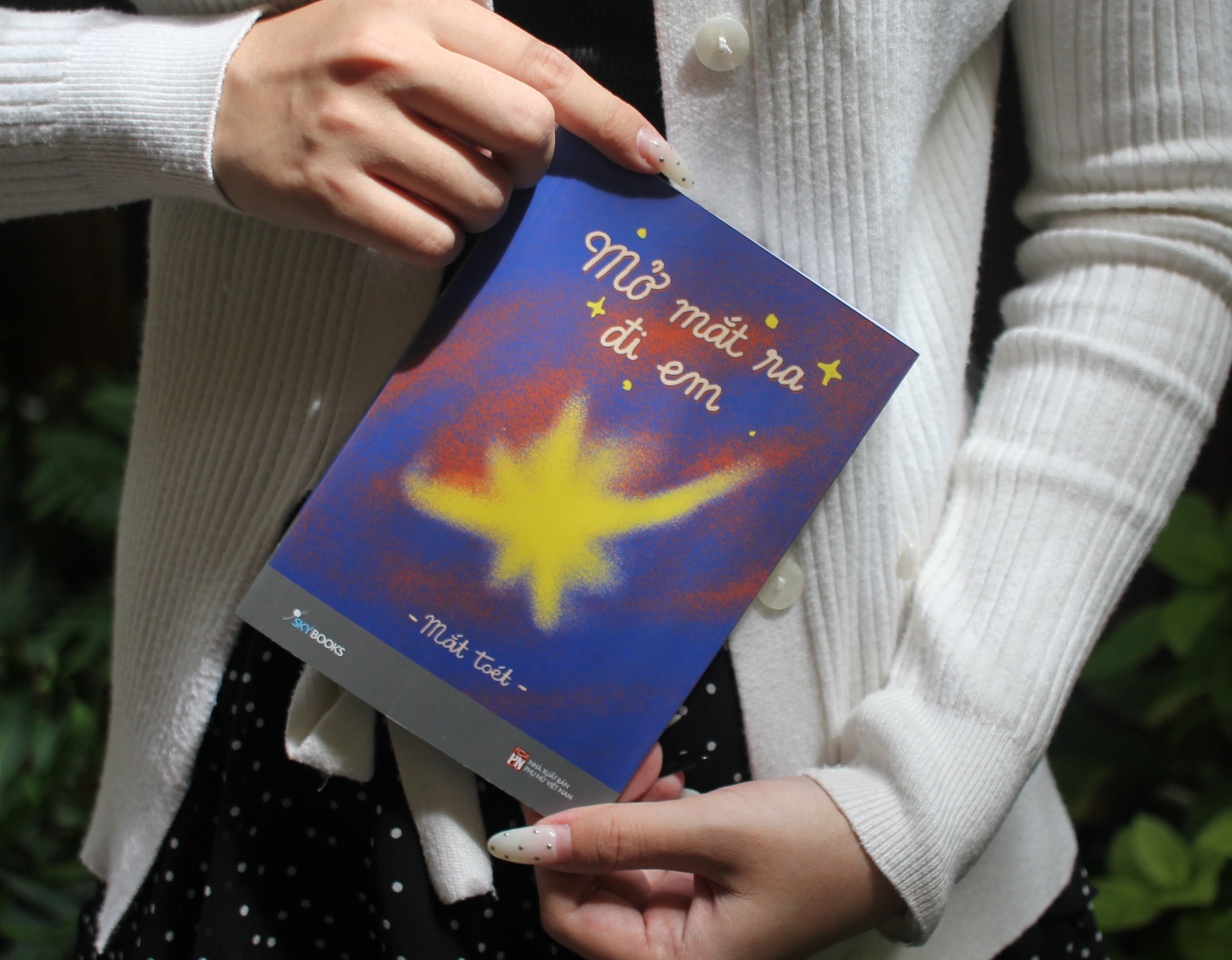 Mở Mắt Ra Đi Em