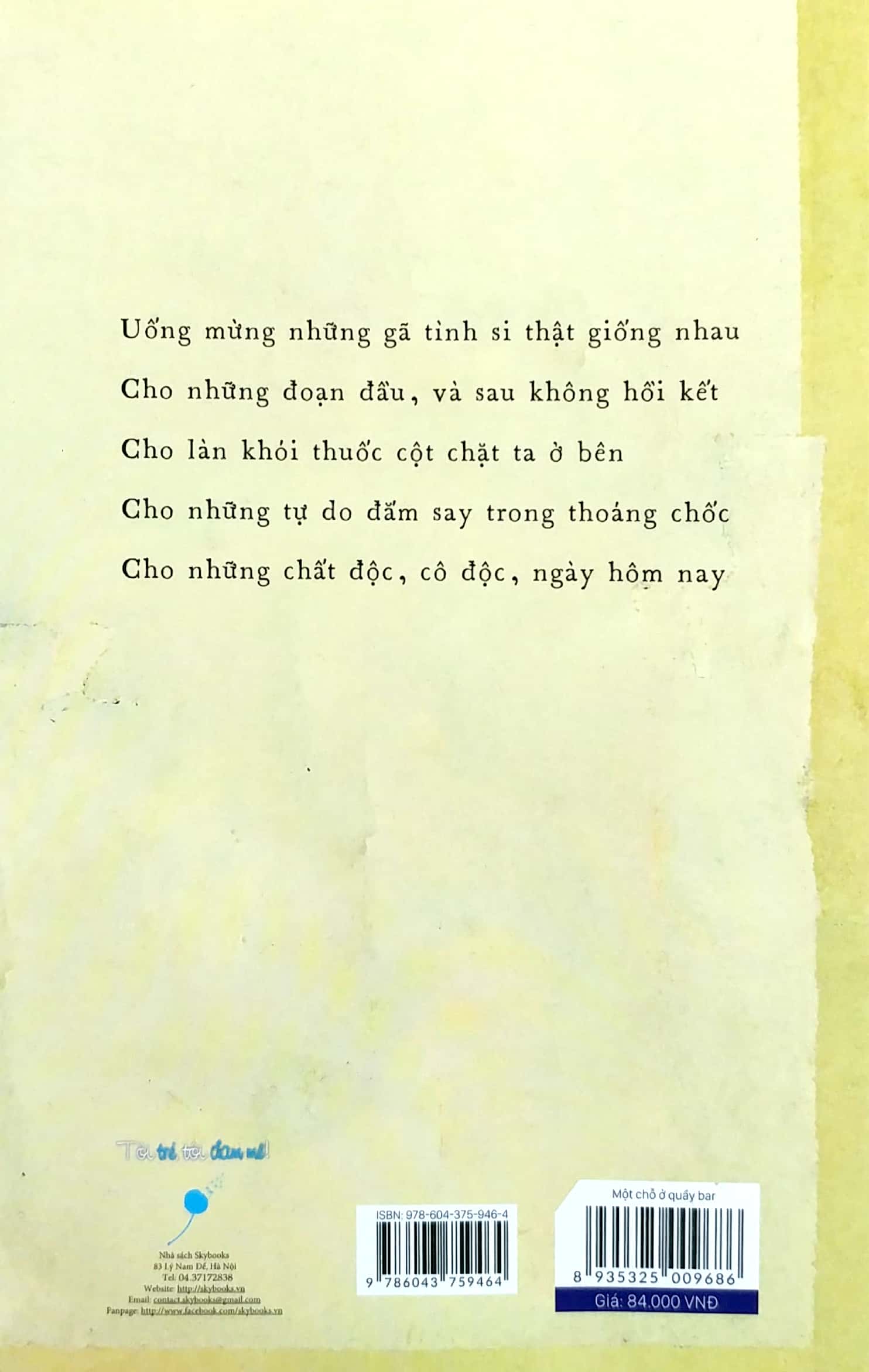 một chỗ ở quầy bar