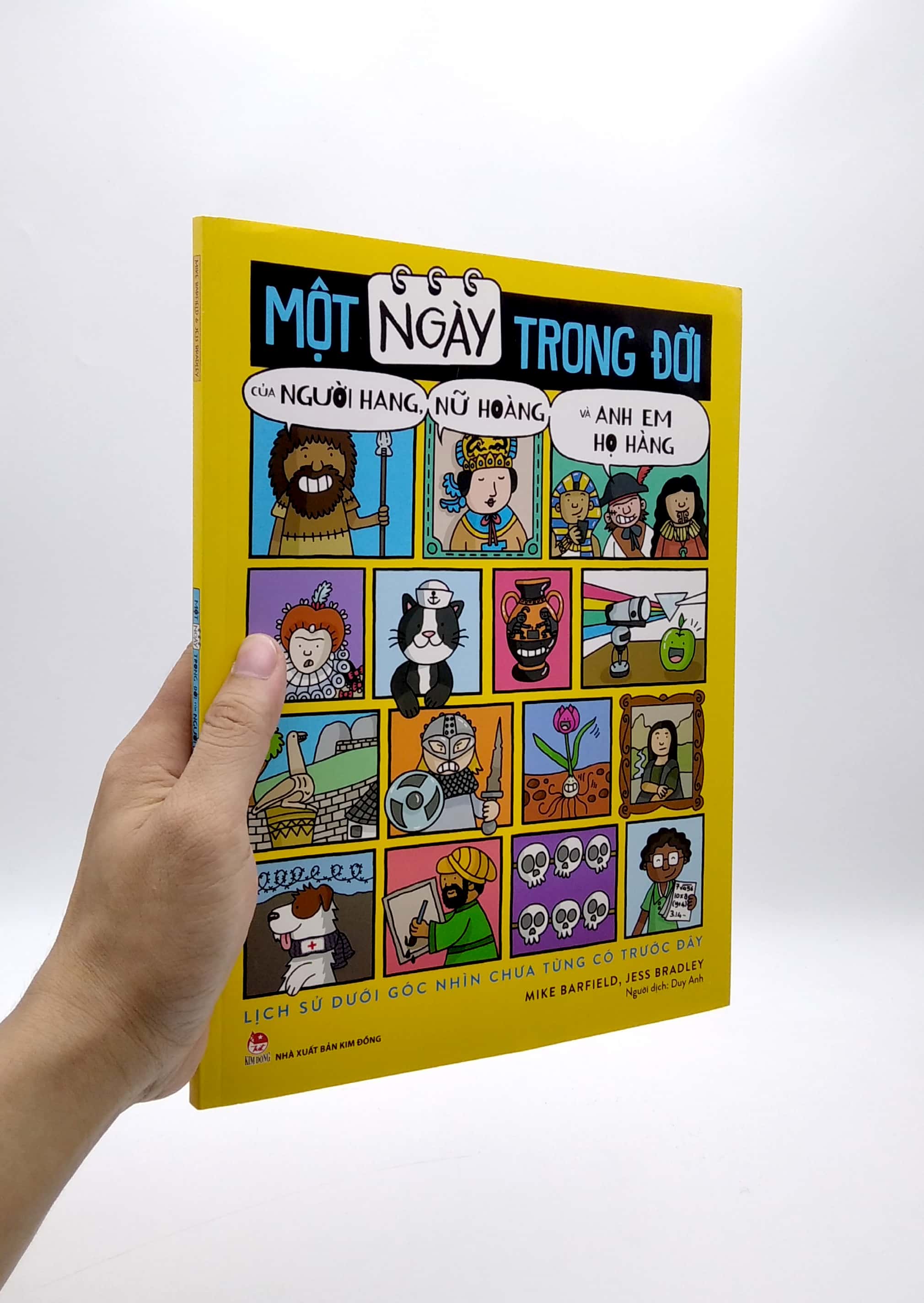 một ngày trong đời của người hang, nữ hoàng và anh em họ hàng