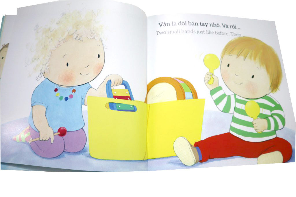 mười ngón tay xinh, đôi bàn tay nhỏ