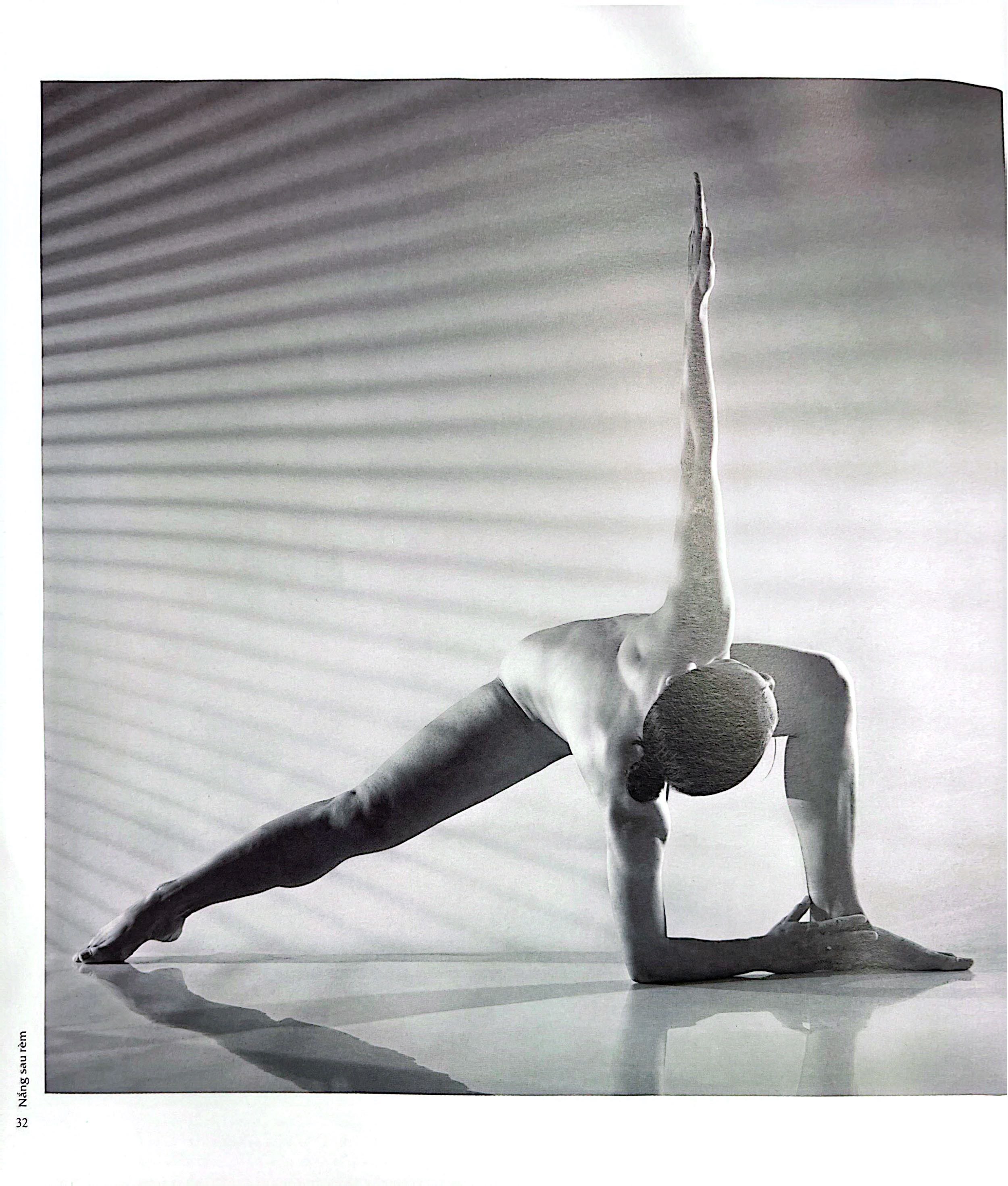 Nang Sau Rem - Through The Curtain, Sunshine - Bia Cung