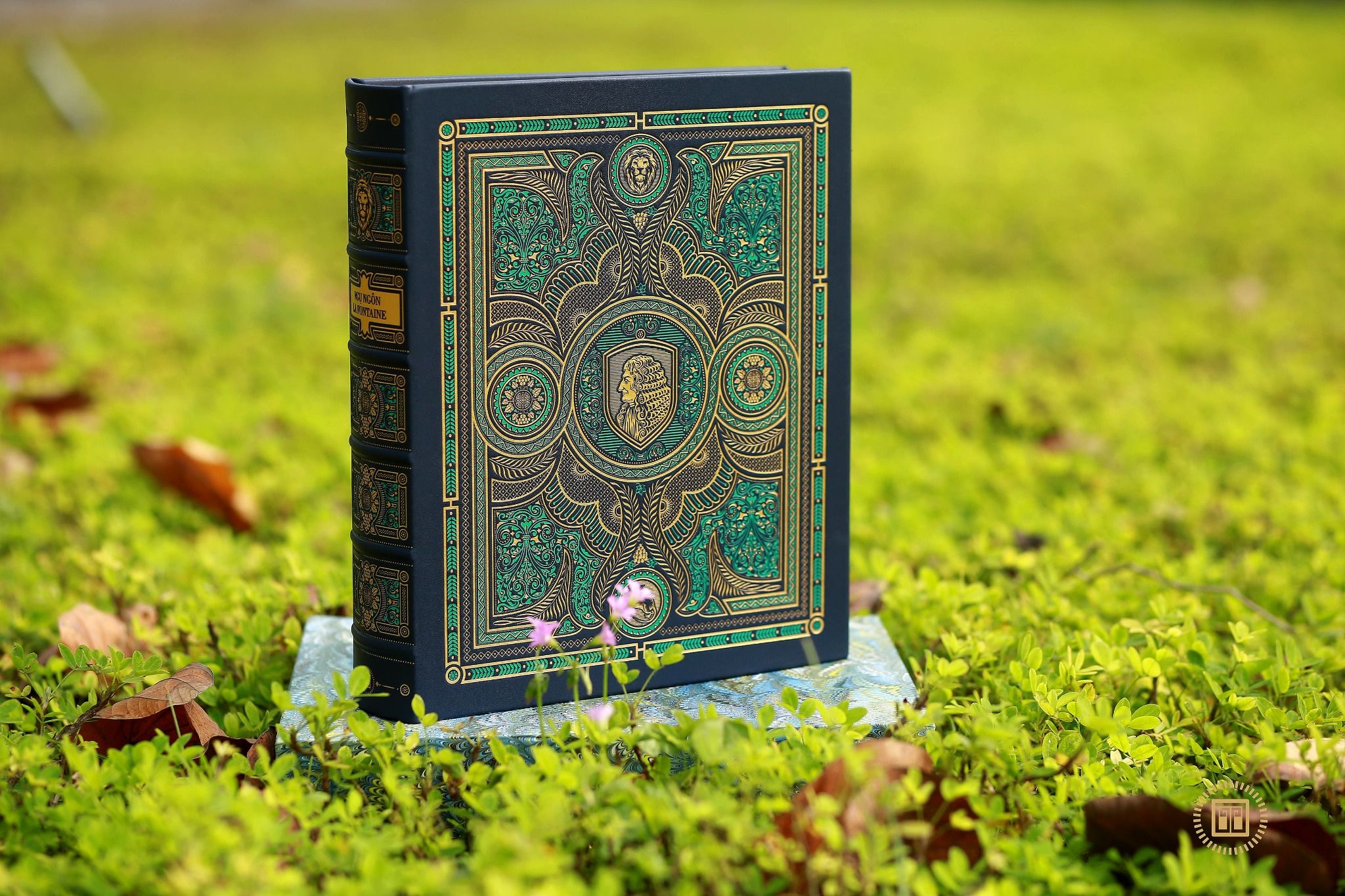 ngụ ngôn la fontaine - ấn bản giới hạn - bìa da